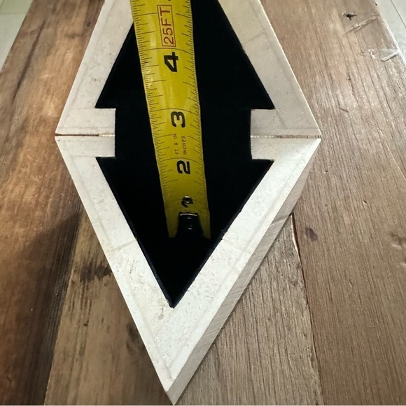 Friends & Co Marble Triangular Shaped Trinket Box Two Toned Made In Philippines - Picture 9 of 9